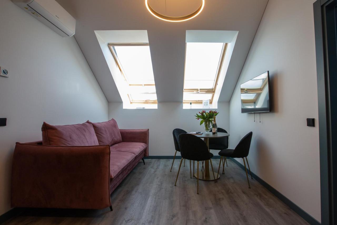 M8 Stylish One-Bedroom Apartment Каунас Екстер'єр фото